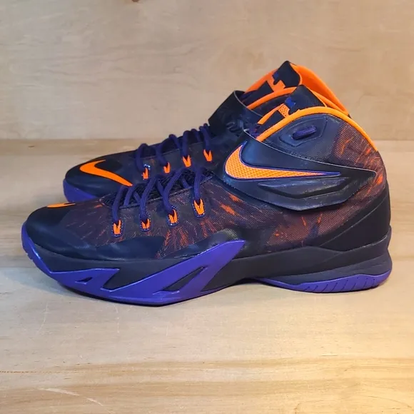Nike Zoom Lebron Solider 8 Cave Purple Mens Basketball Sneakers