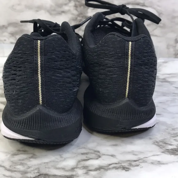 Nike Zoom WINFLO Running Shoes  Black &amp; Metallic Gold Women’s Sz 7.5