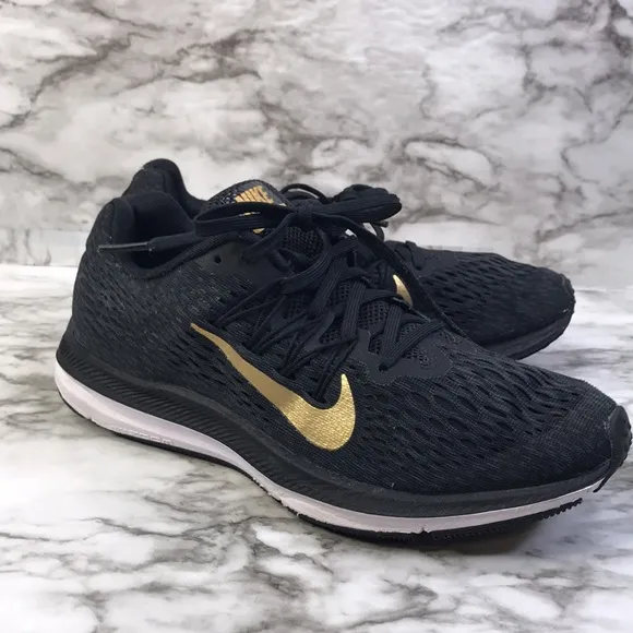 Nike Zoom WINFLO Running Shoes  Black &amp; Metallic Gold Women’s Sz 7.5