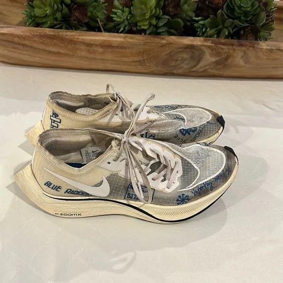 Nike ZoomX Vaporfly NEXT% Blue Ribbon Sports running shoes men’s size 7.5