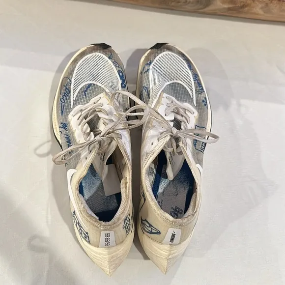 Nike ZoomX Vaporfly NEXT% Blue Ribbon Sports running shoes men’s size 7.5