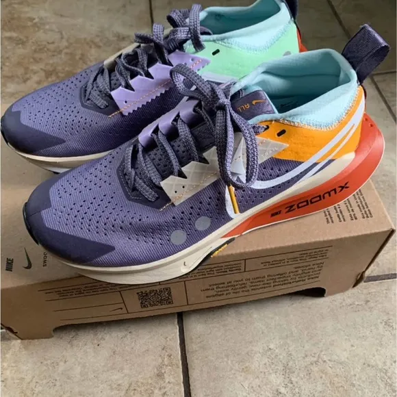Nike ZOOMX Zegama Trail , NEW , size 7