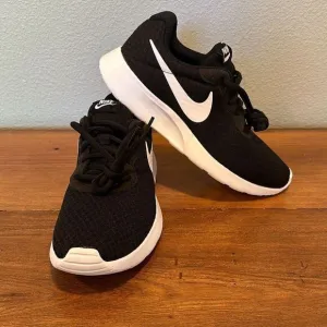 Nike Black Sneakers with White Sole NWOB Sz‎ 6.5