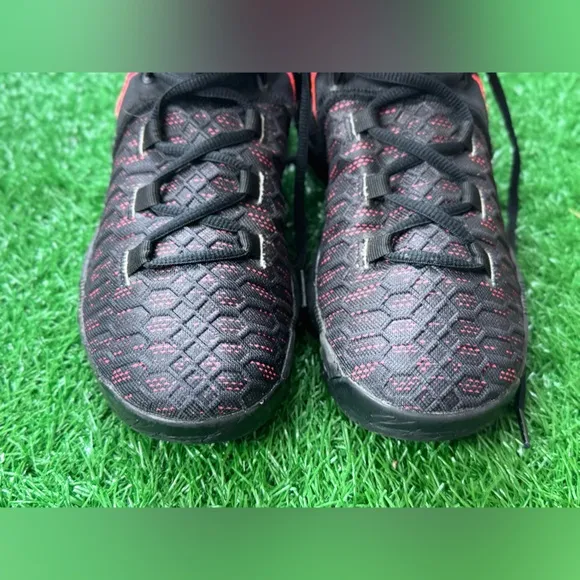 NikeKD 9 GS 'AUNT PEARL'Size 5Y