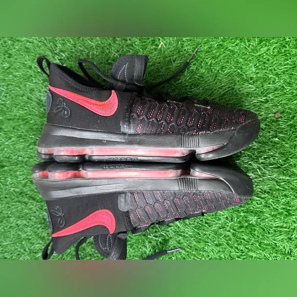 NikeKD 9 GS 'AUNT PEARL'Size 5Y