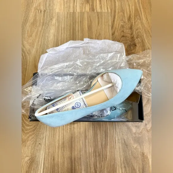 Nine West Blaha Light Blue Suede Kitten, Heel Flats Size 6 M NIB