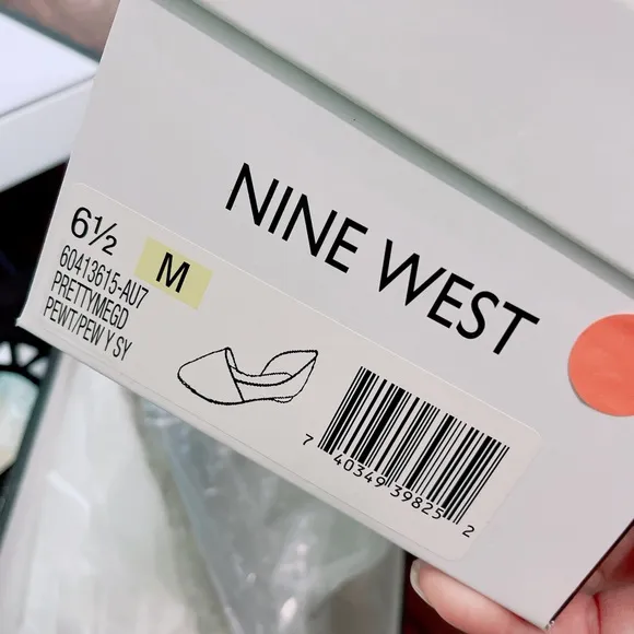 Nine West glittery toe flats /NWB