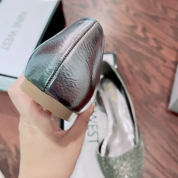 Nine West glittery toe flats /NWB