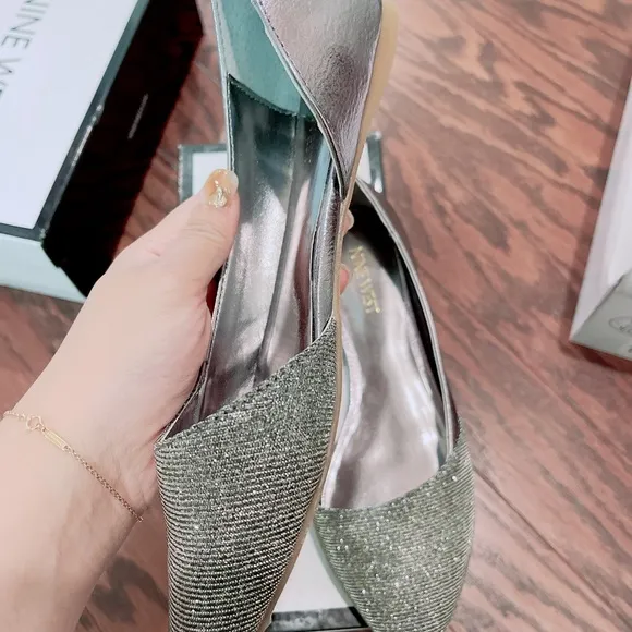 Nine West glittery toe flats /NWB