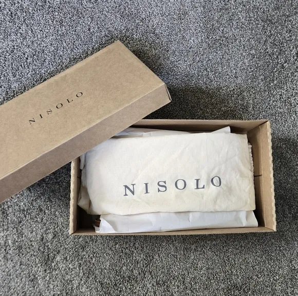 Nisolo Men's Everyday Oxford in color Tobacco NEW size 10.5