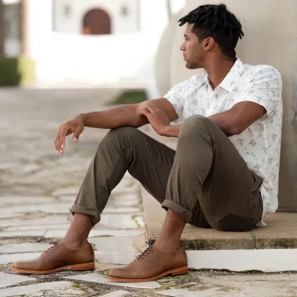 Nisolo Men's Everyday Oxford in color Tobacco NEW size 10.5