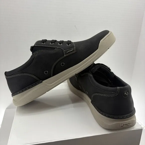 Nunn Bush Tour Canvas Plain Toe Sneakers, Black, Men's 10M