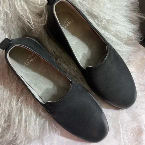 NWOB $149 Dansko Linley Slip On (Women) - Black Burnished Calf size 37
