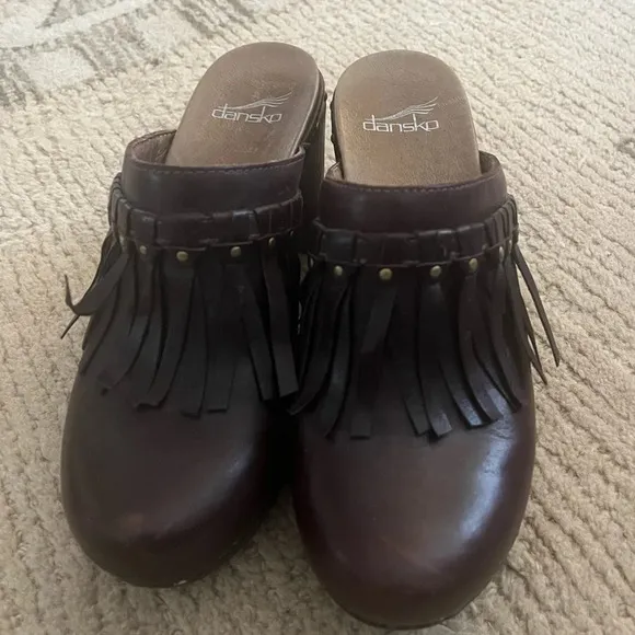 NWOB Dansko Women's Deni Mule Chocolate Leather Fringe Full Grain Size 7.5/38