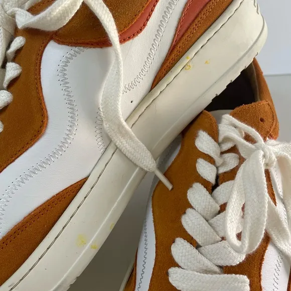 NWOT ALOHAS Low-Top Sneakers Size 10 Women’s