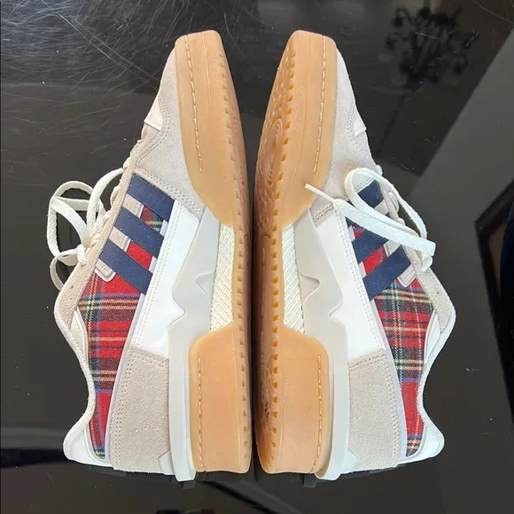 NWOT Men’s Adidas Plaid Sneakers with Gum Sole Size 11 Red White Navy