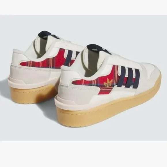 NWOT Men’s Adidas Plaid Sneakers with Gum Sole Size 11 Red White Navy