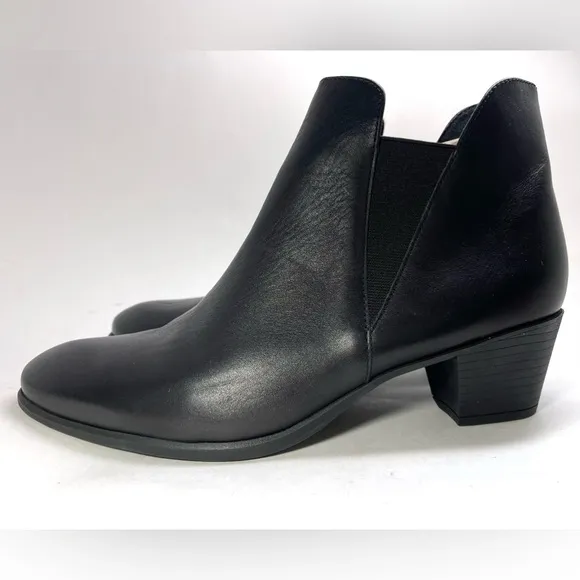 NWOT MUNRO Jackson Chelsea Boots Black Leather Comfort Size 11M