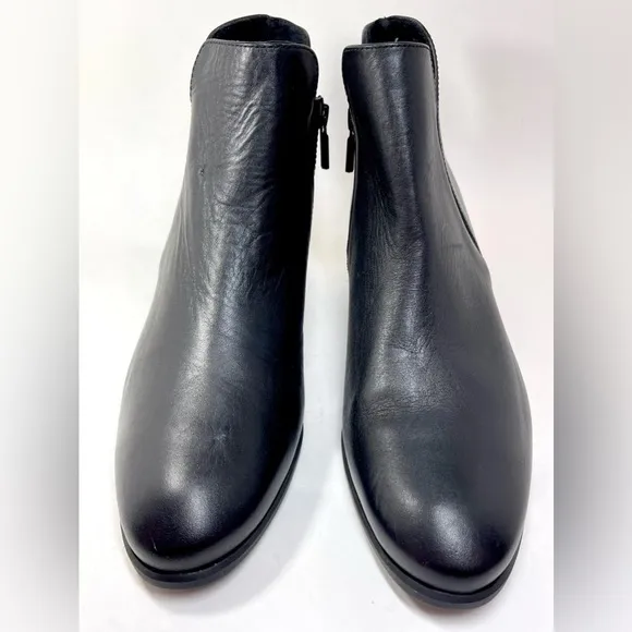 NWOT MUNRO Jackson Chelsea Boots Black Leather Comfort Size 11M