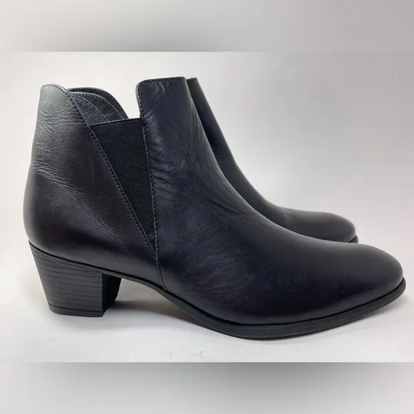 NWOT MUNRO Jackson Chelsea Boots Black Leather Comfort Size 11M