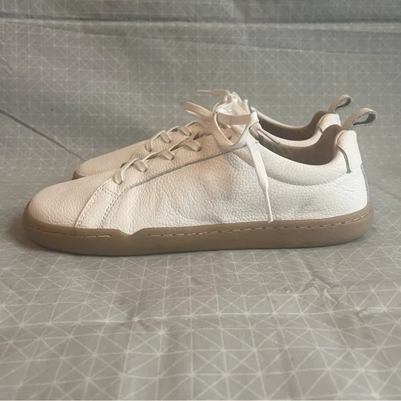 NWOT Origo Barefoot Everyday Sneakers White Leather/Amber Sole 7