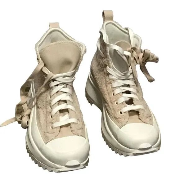 NWOT Sherpa Converse Sneakers - Size 8.5