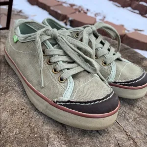NWOT Simple brand eco sneakers 13