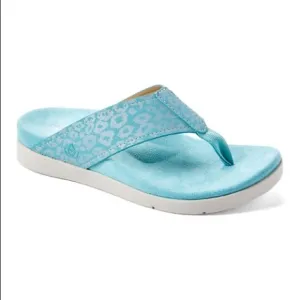 NWOT Spenco Hampton Flip Flops