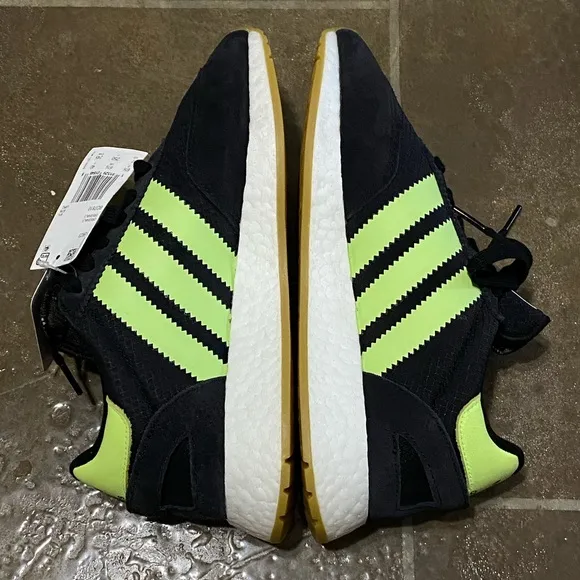 NWT Adidas Originals Neon 3 Stripe Sneakers