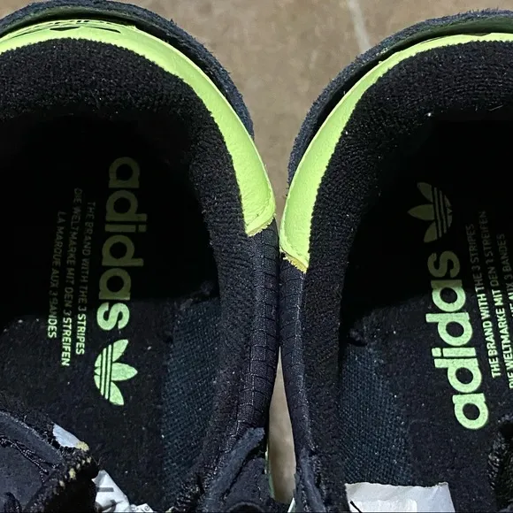 NWT Adidas Originals Neon 3 Stripe Sneakers