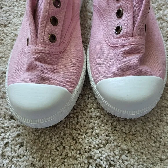 ♥️NWT♥️ BODEN GIRLS CANVAS SNEAKERS