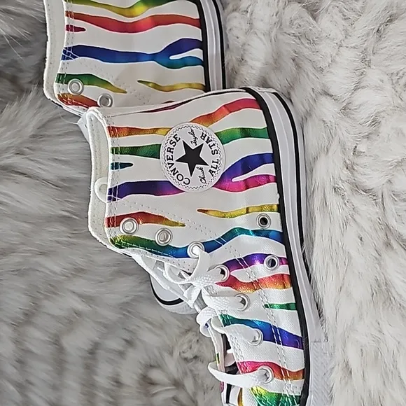 NWT Converse Girls' Chuck Taylor Multicolor All Star Hi Top Sneakers Sz 2