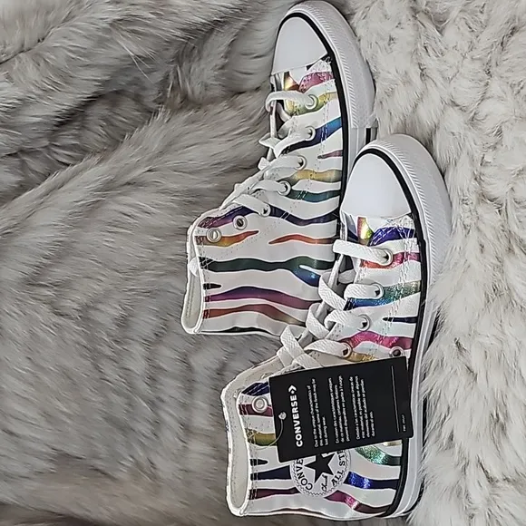NWT Converse Girls' Chuck Taylor Multicolor All Star Hi Top Sneakers Sz 2
