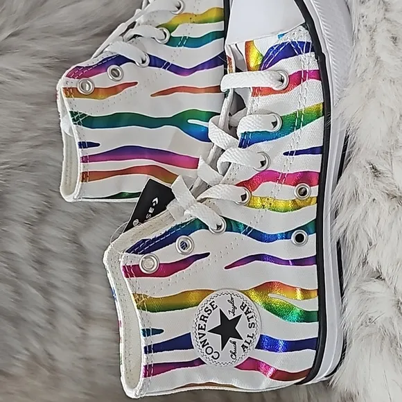 NWT Converse Girls' Chuck Taylor Multicolor All Star Hi Top Sneakers Sz 2