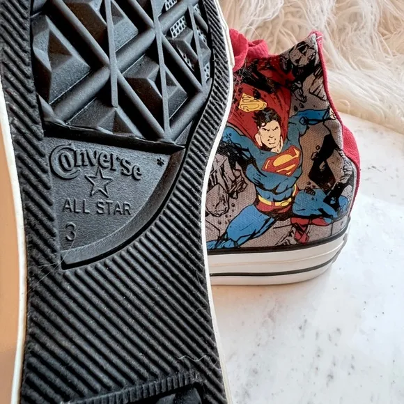 NWT Converse LIMITED EDITION DC Superman Sneakers Sz 3
