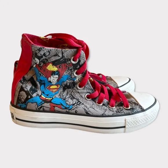 NWT Converse LIMITED EDITION DC Superman Sneakers Sz 3