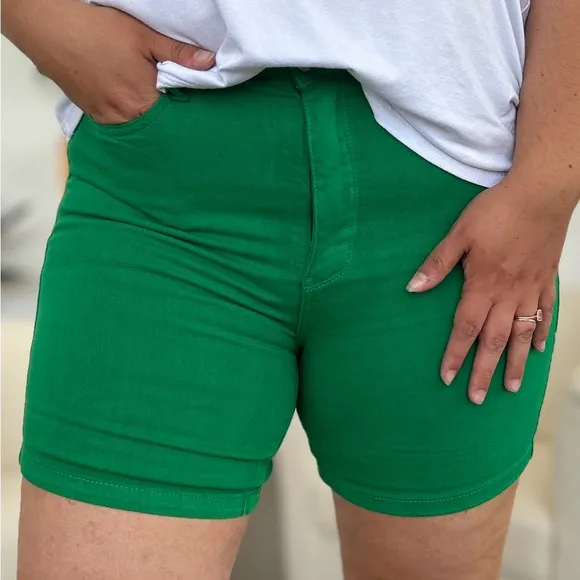 NWT Judy Blue PLUS   REG Size Green Tummy Control Garment Dyed Denim Shorts