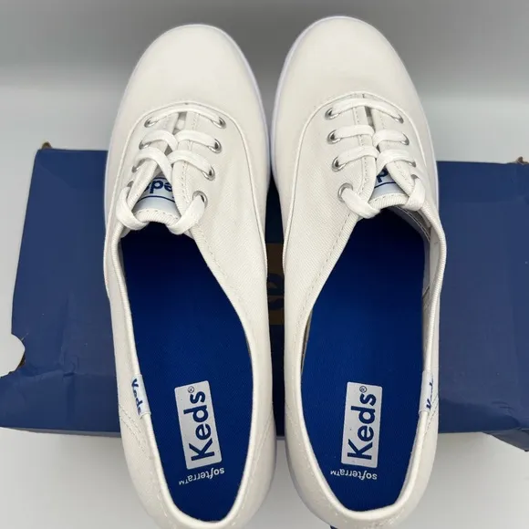 NWT Keds White Canvas Sneakers