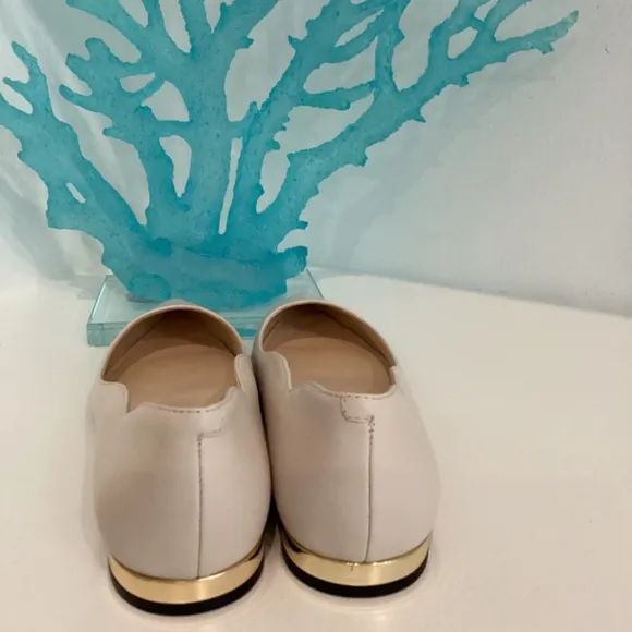 NWT NINE WEST CREAM COLOR FLATS POINTY SHOES SZ 7 M