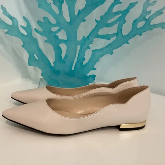 NWT NINE WEST CREAM COLOR FLATS POINTY SHOES SZ 7 M