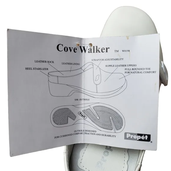 NWT Propèt Cove Walker, Size 7