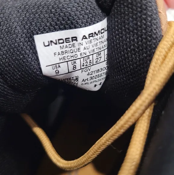 NWT Under Armour UA Stellar G2