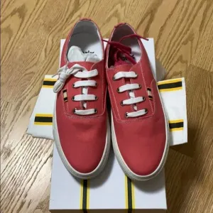NWT APRIX PINK CANVAS APR005  SNEAKERS SIZE 42‎