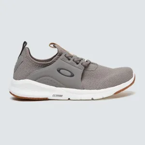 Oakley Gray and Tan Sneakers with Breathable Mesh and Lightweight Sole NIB