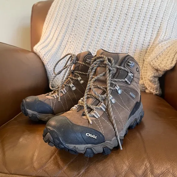 Oboz Hiking boots Size 6.5 EXCELLENT condition like NEW
