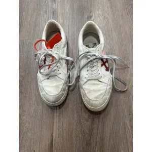 OFF-WHITE &quot;LOW VULCANIZED&quot; White Canvas Lace Up Low Top Sneakers Men's Size 42