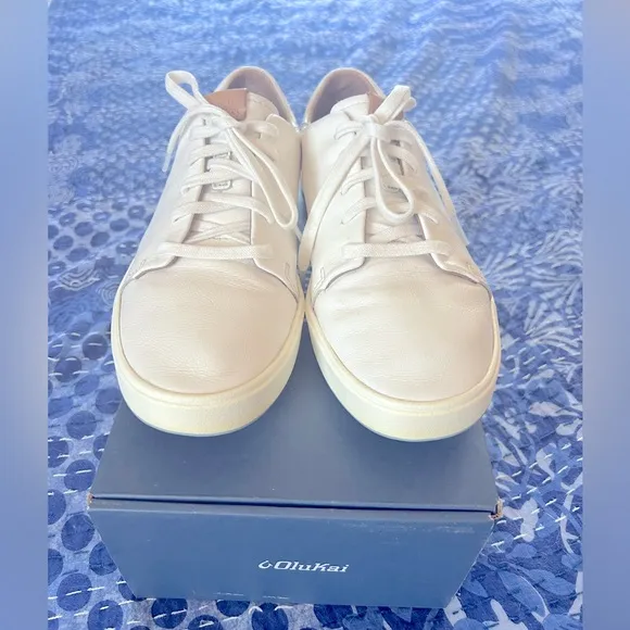 Olukai Wailea Women’s White Leather Spikeless Golf Shoes size 8.5 original box