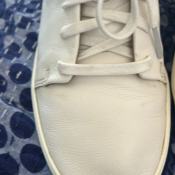 Olukai Wailea Women’s White Leather Spikeless Golf Shoes size 8.5 original box