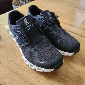 On Cloud 5 Black Womens Sneaker Size 9 Running Walking Shoes Waterproof