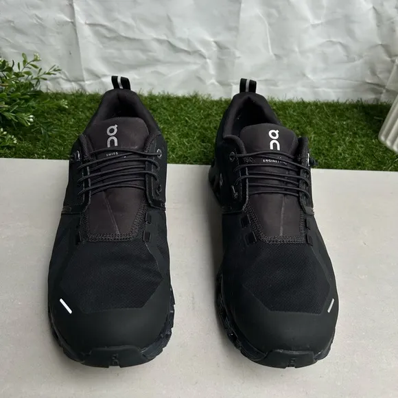 ON CLOUD 5 waterproof all black Running shoes  men size  9 gently used